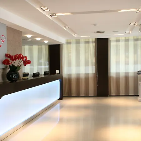 아파트호텔 Diamanterosso 3*