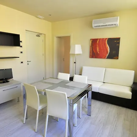 Diamanterosso 3* تيرني